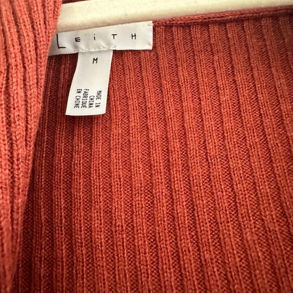 Cardigan bundle. - Picture 7 of 9